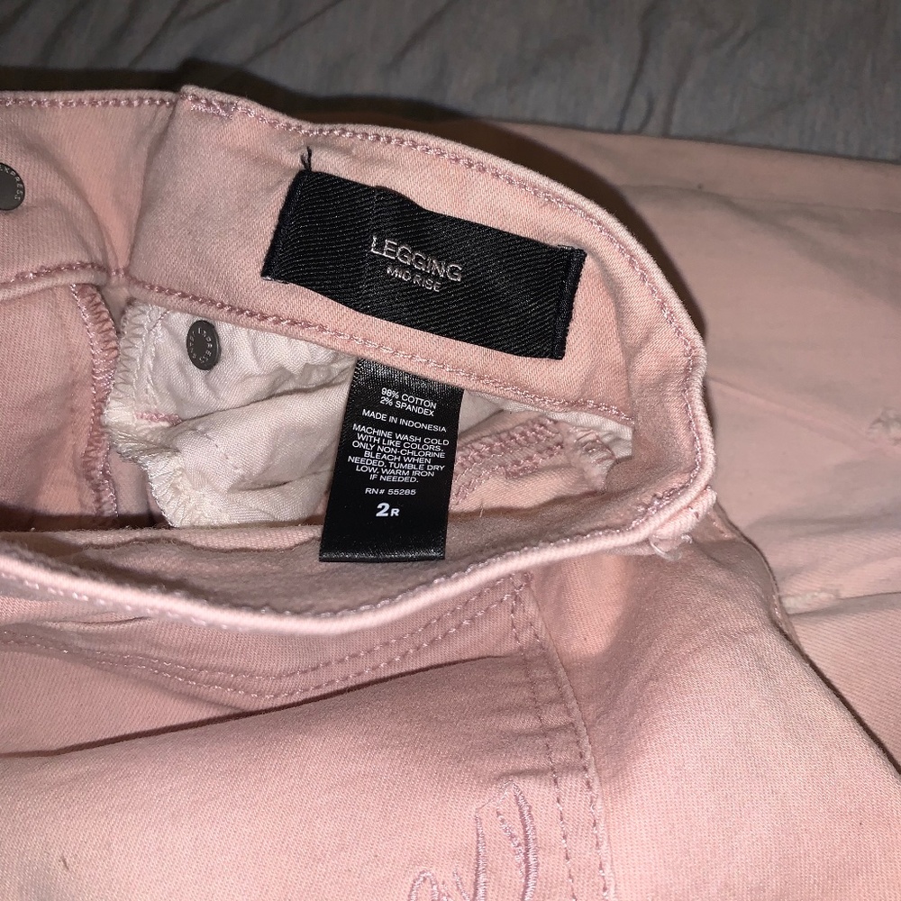 Women’s express jeggings mid rise size 2 length